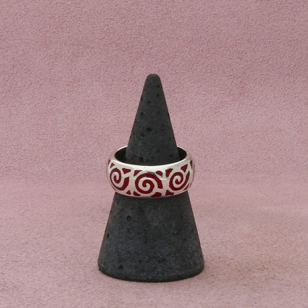 sterling silver red enamel swirls band ring size 7.25